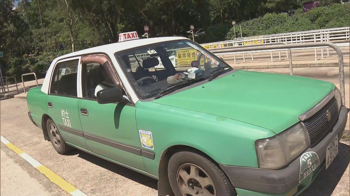 Taxi Ban in East Dam Paused: Exploring Future Traffic Arrangements